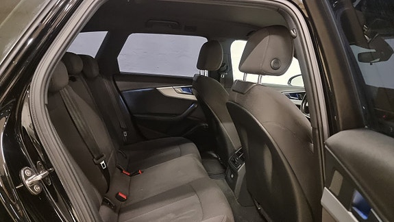 Audi A4 13 of 18
