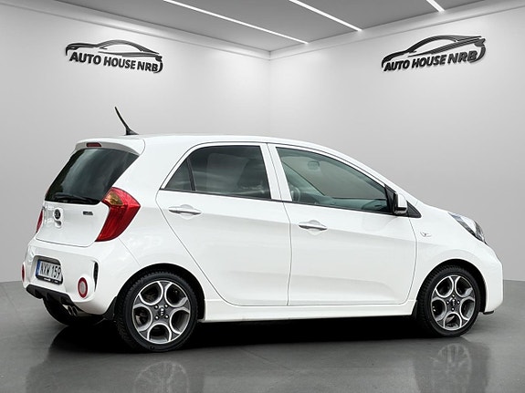 Kia Picanto 10 of 23