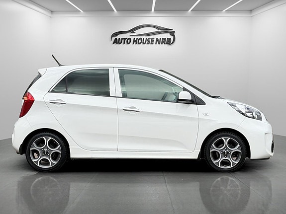 Kia Picanto 11 of 23