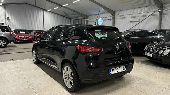 Renault Clio 6 of 19