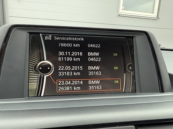 BMW 116d 14 of 17