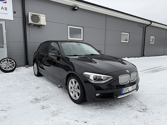 BMW 116d 3 of 17