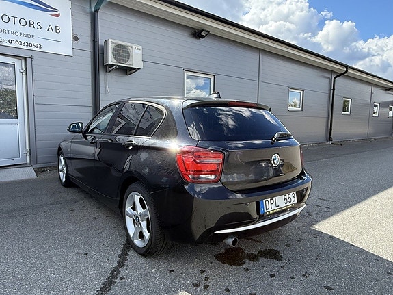 BMW 116d 4 of 15