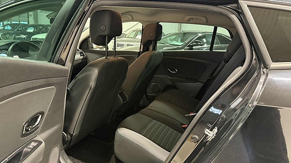 Renault Megane 10 of 15