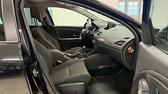 Renault Megane 14 of 15