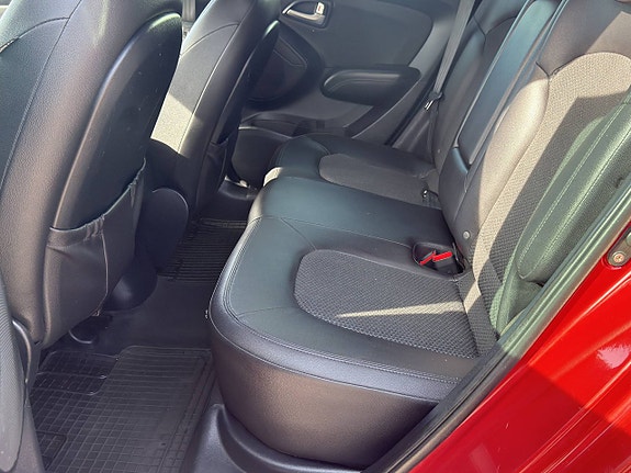 Hyundai ix35 8 of 13