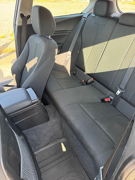 BMW 118d 10 of 13