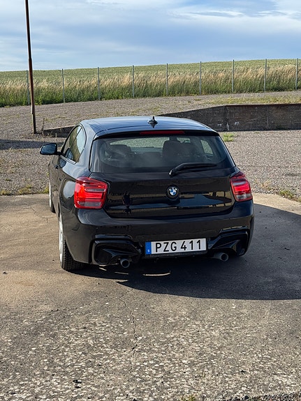 BMW 118d 3 of 13