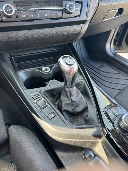 BMW 118d 7 of 13