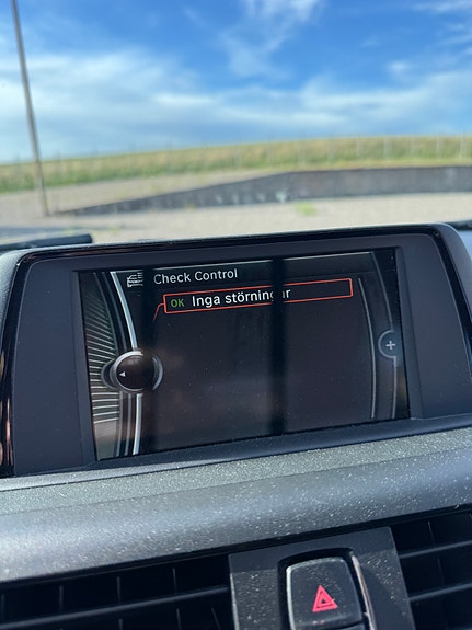 BMW 118d 9 of 13