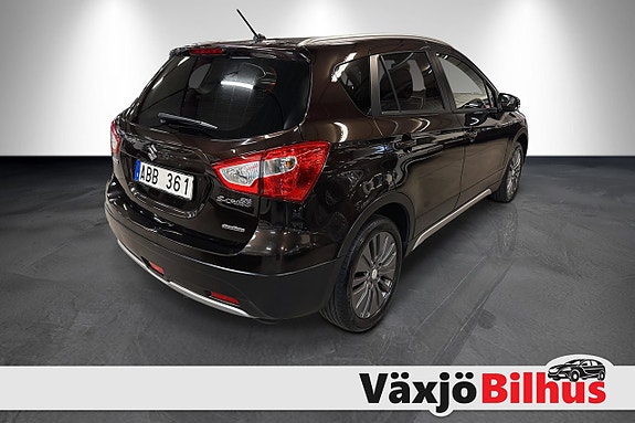 Suzuki S-Cross 4 of 5
