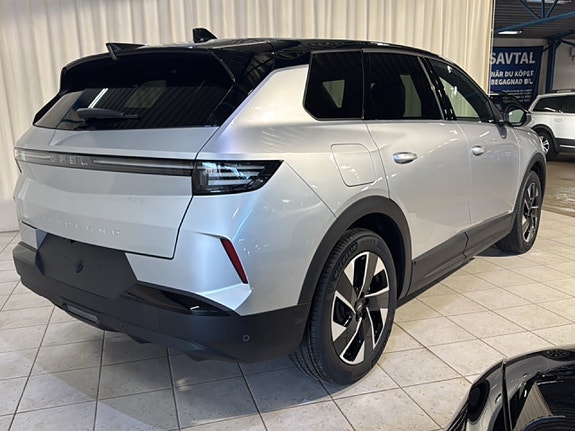 Opel Grandland 2 of 14