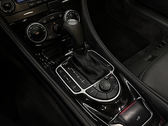 Mercedes-Benz SL - 16