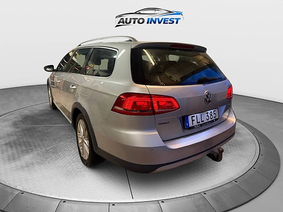 Volkswagen Passat Alltrack 4 of 5