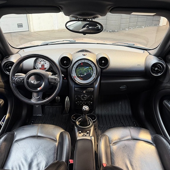 MINI Countryman Cooper S 9 of 12