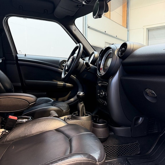 MINI Countryman Cooper S 11 of 12