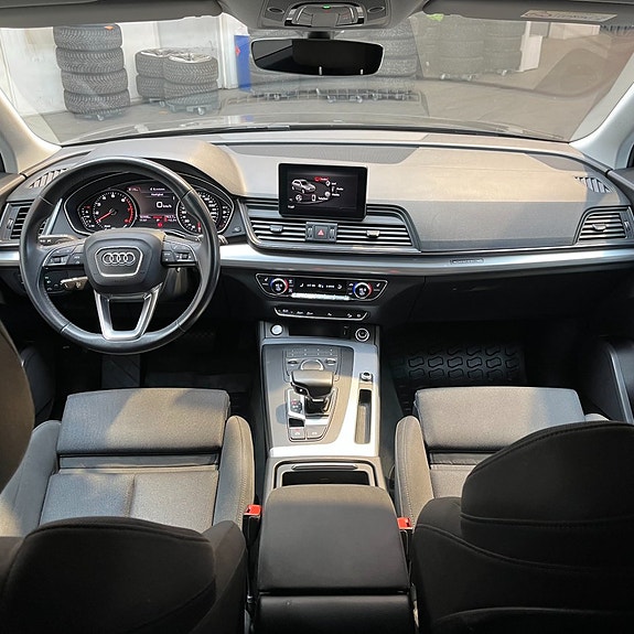 Audi Q5 10 of 15