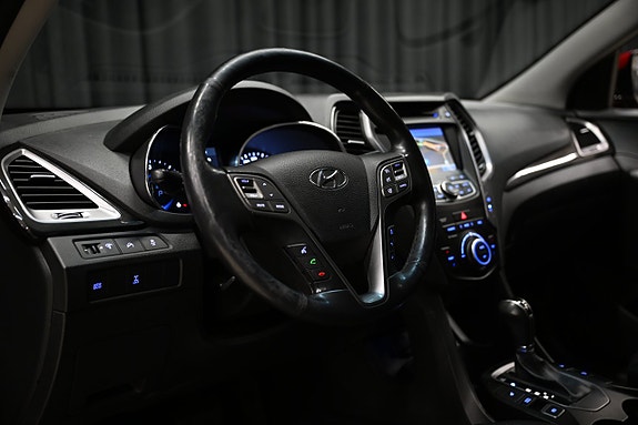 Hyundai Santa Fe 13 of 30