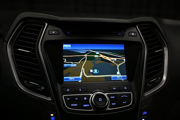 Hyundai Santa Fe 16 of 30
