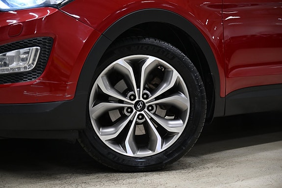 Hyundai Santa Fe 3 of 30