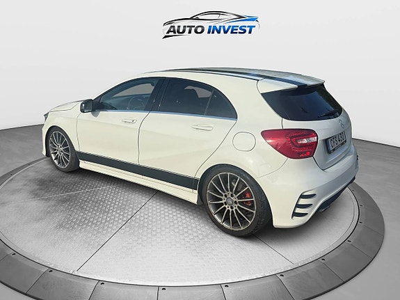Mercedes-Benz A180 3 of 5