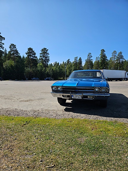 Chevrolet El Camino 2 of 5