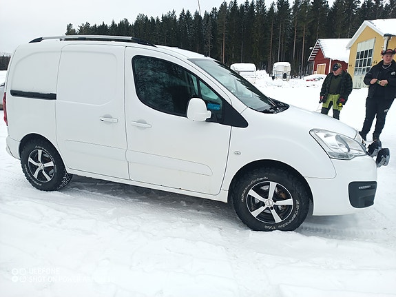 Peugeot Partner 3 of 6