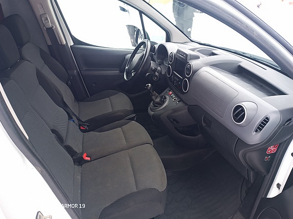 Peugeot Partner 4 of 6