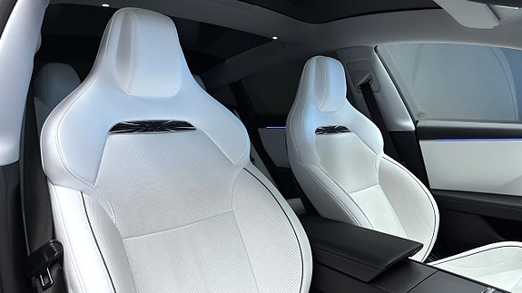 Tesla Model 3 9 of 27