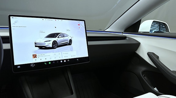 Tesla Model 3 12 of 27