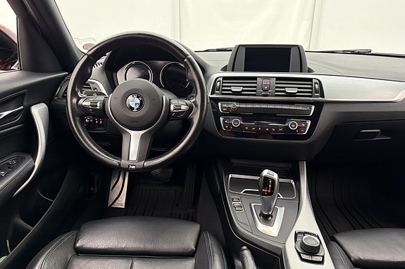 BMW 118i 9 of 23