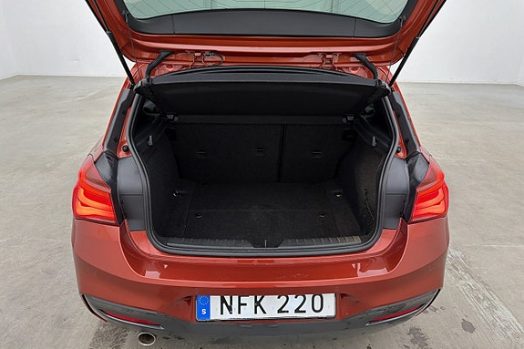 BMW 118i 23 of 23