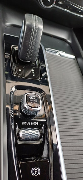 Volvo V60 Cross Country 7 of 15