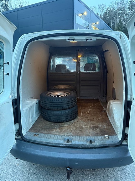 Volkswagen Caddy 8 of 9