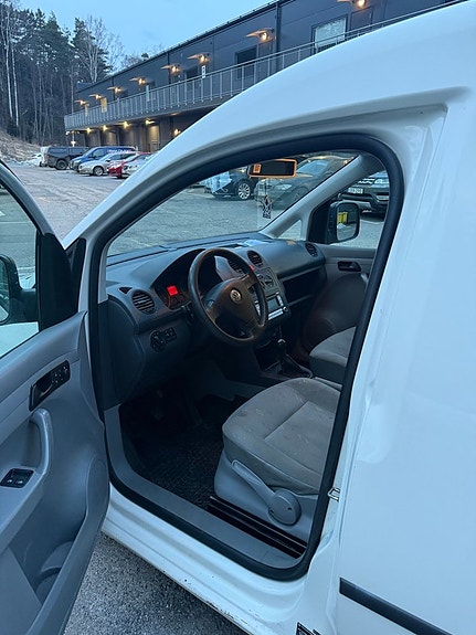 Volkswagen Caddy 6 of 9