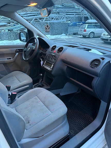 Volkswagen Caddy 7 of 9