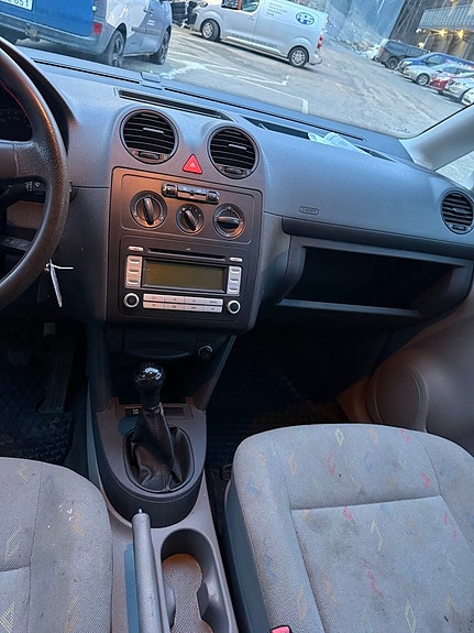 Volkswagen Caddy 9 of 9