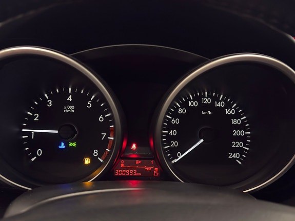 Mazda 5 6 of 18