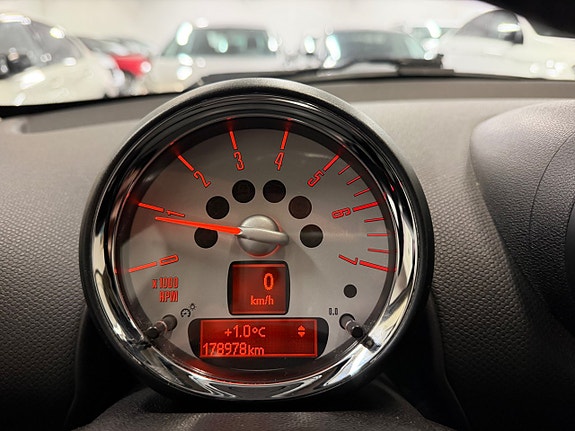 MINI Countryman Cooper D 17 of 24