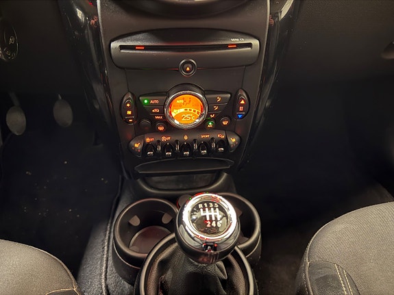 MINI Countryman Cooper D 21 of 24