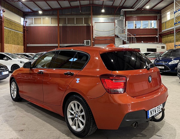 BMW 116d 4 of 5