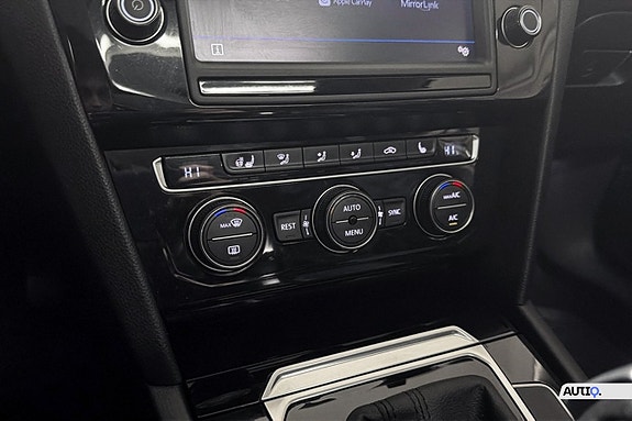 Volkswagen Passat 20 of 21
