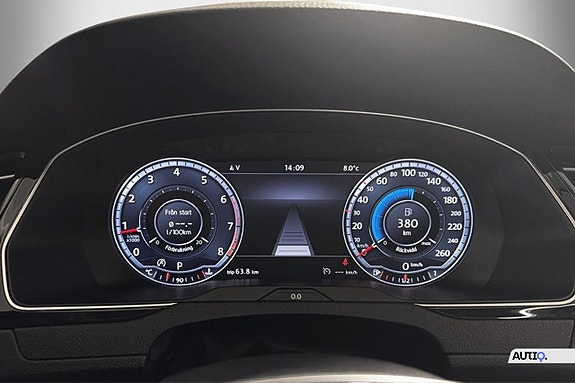 Volkswagen Passat 15 of 21