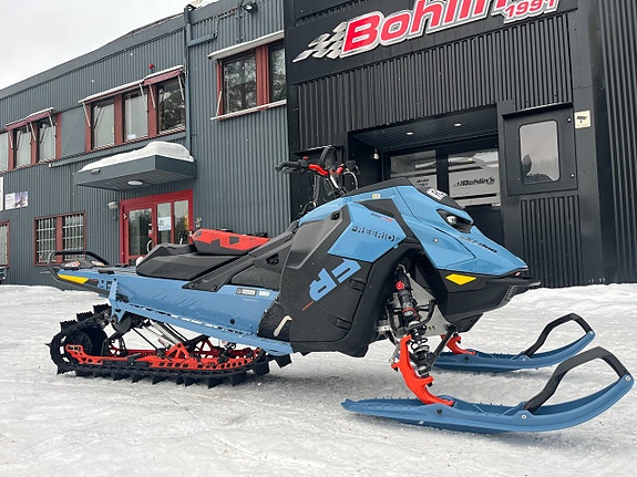 Lynx Hyr skoter hos Bohlin`s 2 of 5