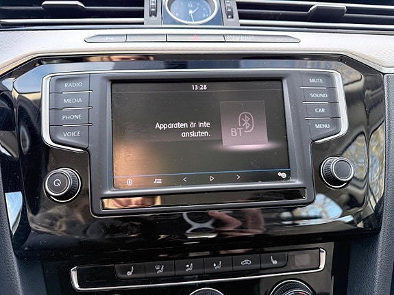 Volkswagen Passat Alltrack 13 of 13