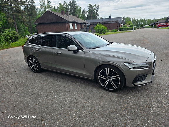 Volvo V60 3 of 11