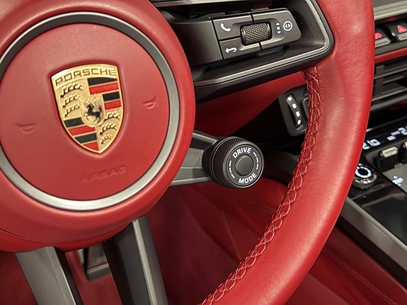 Porsche 911 25 of 30