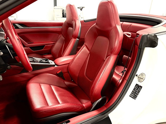 Porsche 911 15 of 30