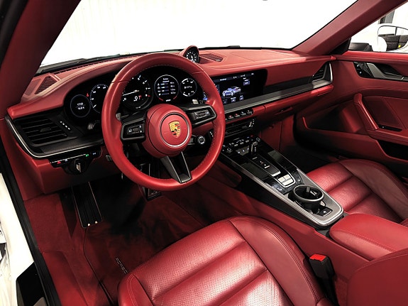Porsche 911 14 of 30