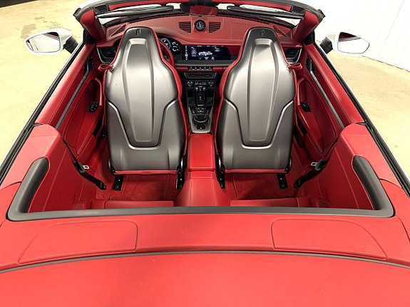 Porsche 911 22 of 30